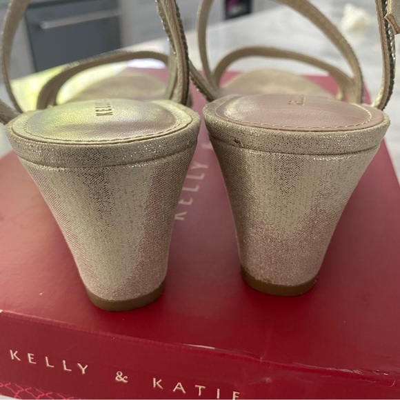 Kelly and Katie Platino Shimmer and Sand Evening Shoes size 8.5M - Picture 4 of 12